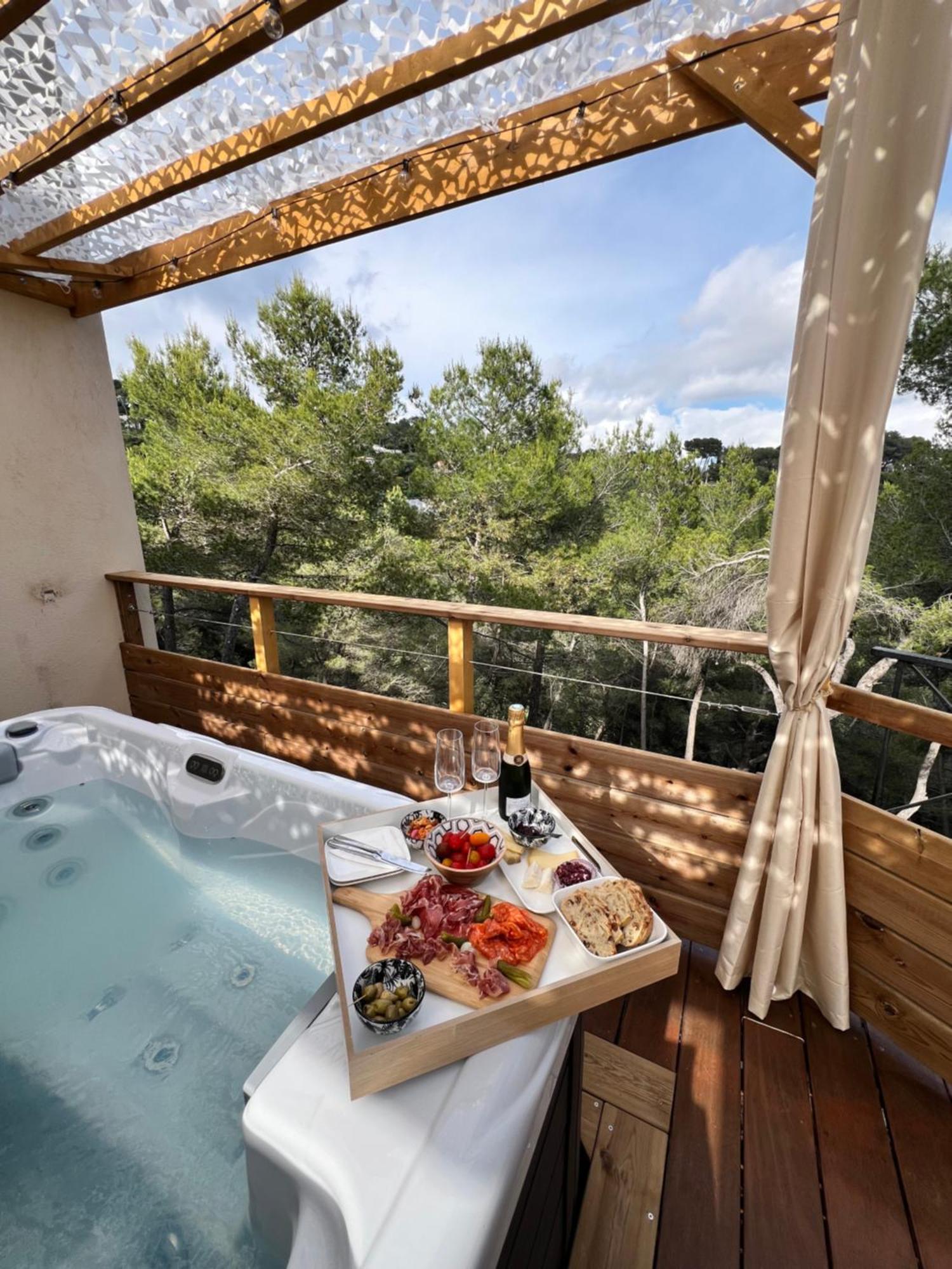Love Room Tente Lodge Spa Mfg Chez C&C, Exclusivement Reservee Aux Adultes Cantaron Eksteriør bilde