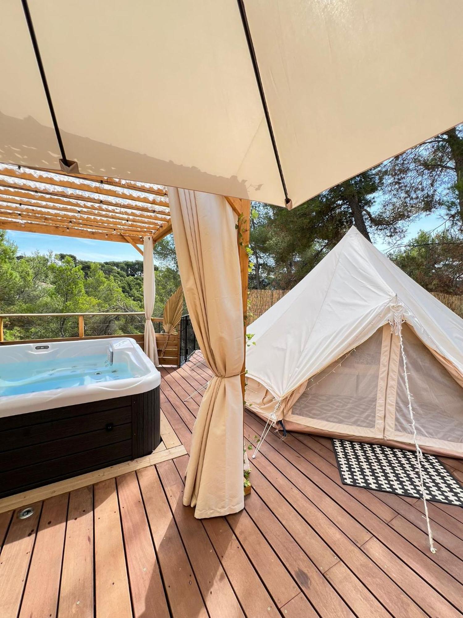 Love Room Tente Lodge Spa Mfg Chez C&C, Exclusivement Reservee Aux Adultes Cantaron Eksteriør bilde