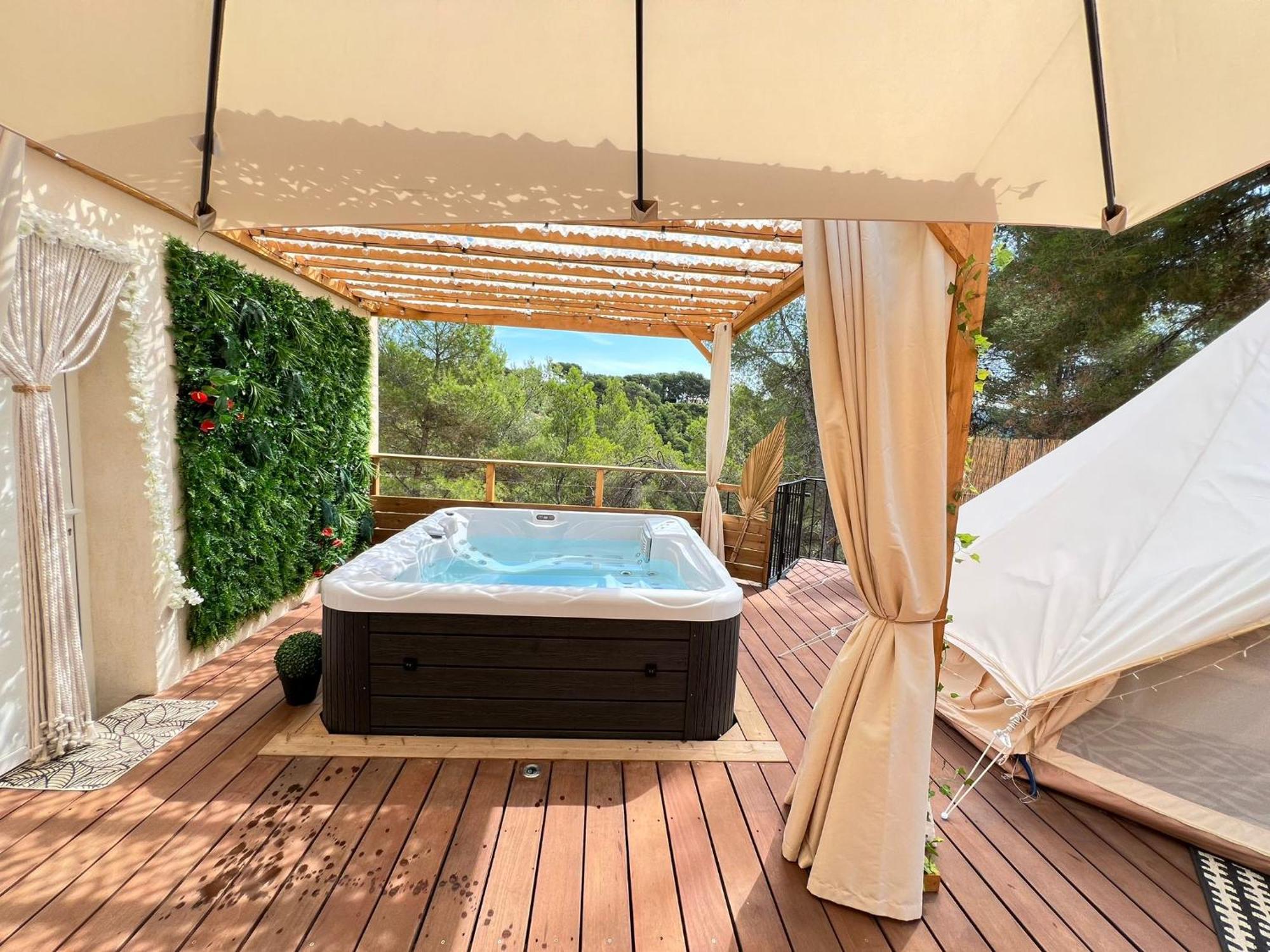Love Room Tente Lodge Spa Mfg Chez C&C, Exclusivement Reservee Aux Adultes Cantaron Eksteriør bilde