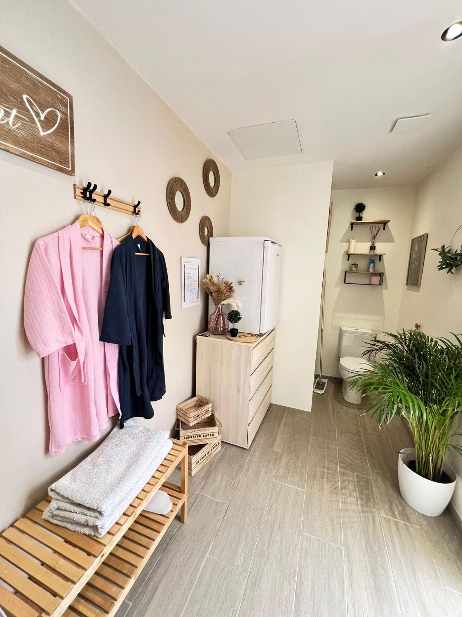 Love Room Tente Lodge Spa Mfg Chez C&C, Exclusivement Reservee Aux Adultes Cantaron Eksteriør bilde