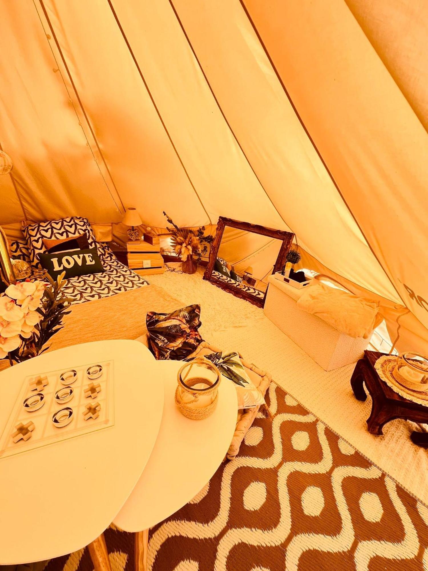 Love Room Tente Lodge Spa Mfg Chez C&C, Exclusivement Reservee Aux Adultes Cantaron Eksteriør bilde