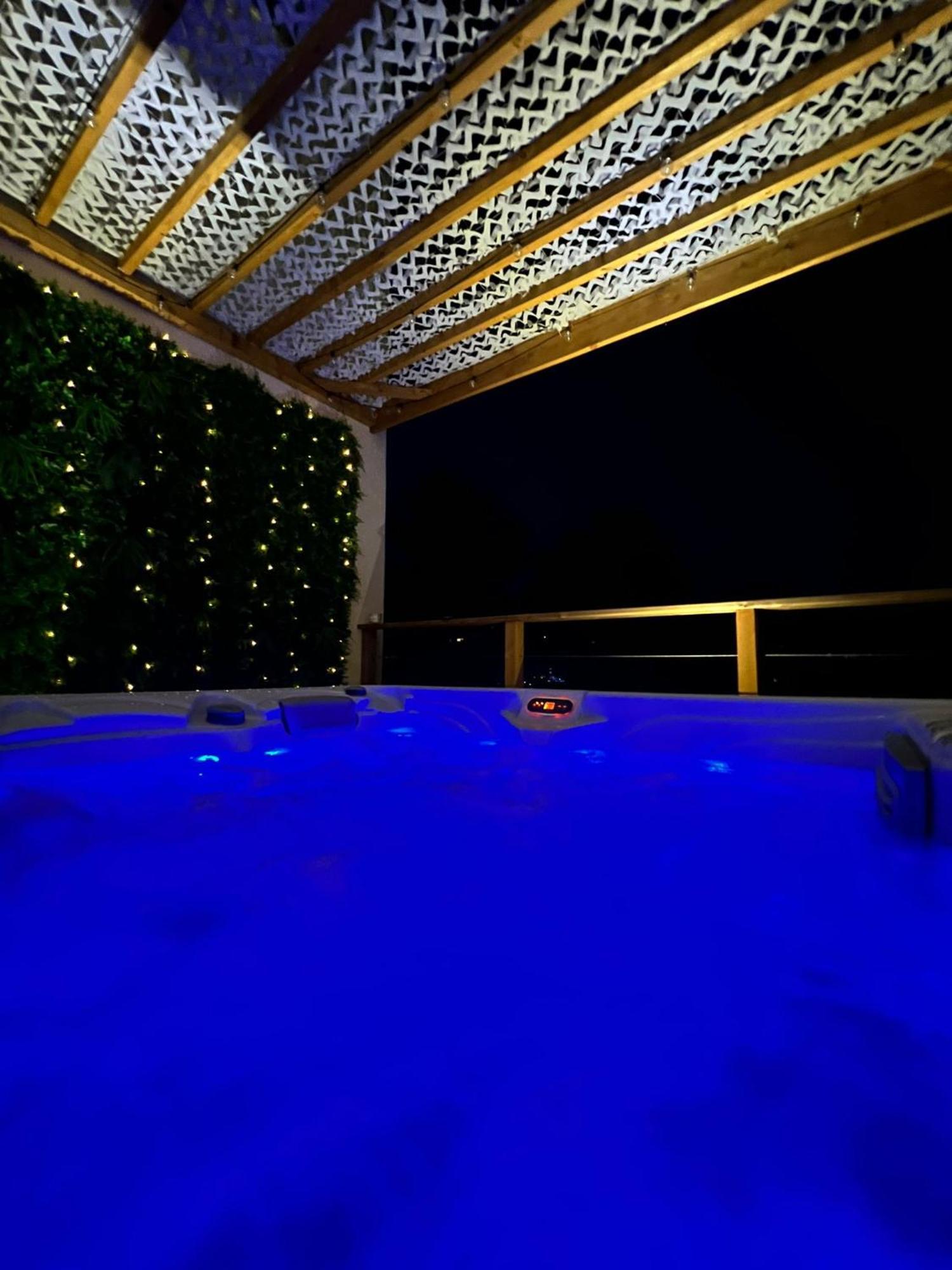 Love Room Tente Lodge Spa Mfg Chez C&C, Exclusivement Reservee Aux Adultes Cantaron Eksteriør bilde